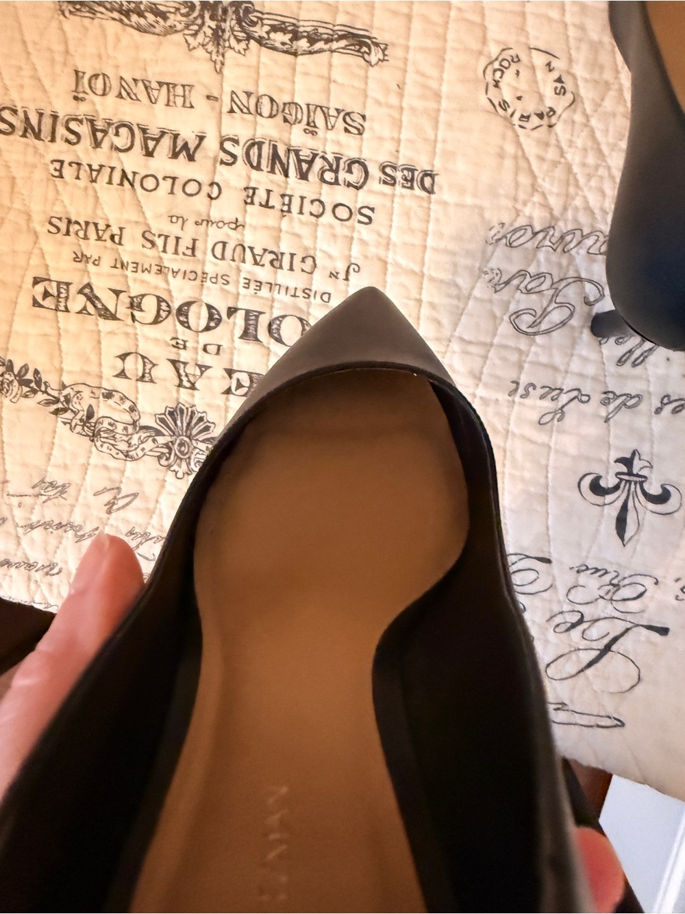 Stuart Weitzman Black Pointed Toe Leather Pumps Heels Size 8 - Picture 13 of 13